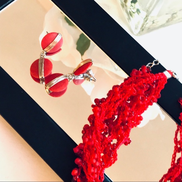 GIOVANNA CHANTAL Fine Essence Earrings - Red - Picture 4 of 8